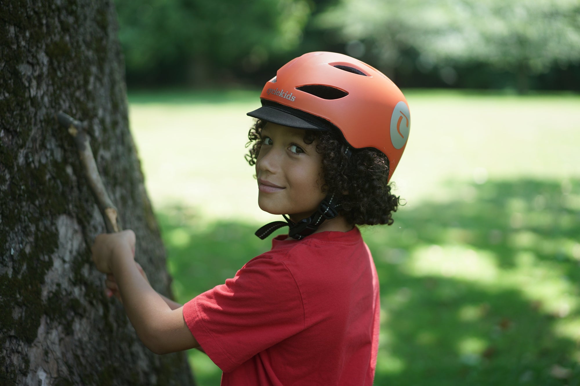 How Should My Helmet Be Fitting on My Head? - CYCLE Kid's Bikes
